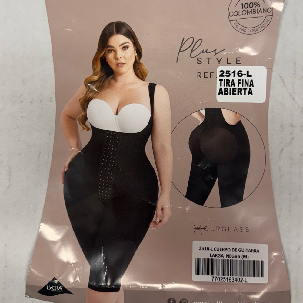 SILHOUETTE ONE PIECE SHAPEWEAR SIZE MEDIUM COLOR BLACK